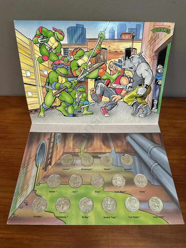 Vintage Official Medal Collection 1990 Teenage Mutant Ninja Turtles Image 1++