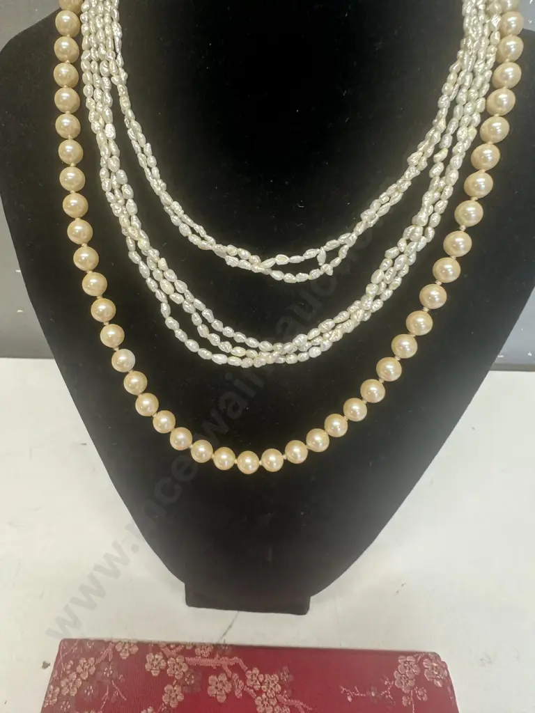 Vintage Pearl? Necklaces x3 Image 1++