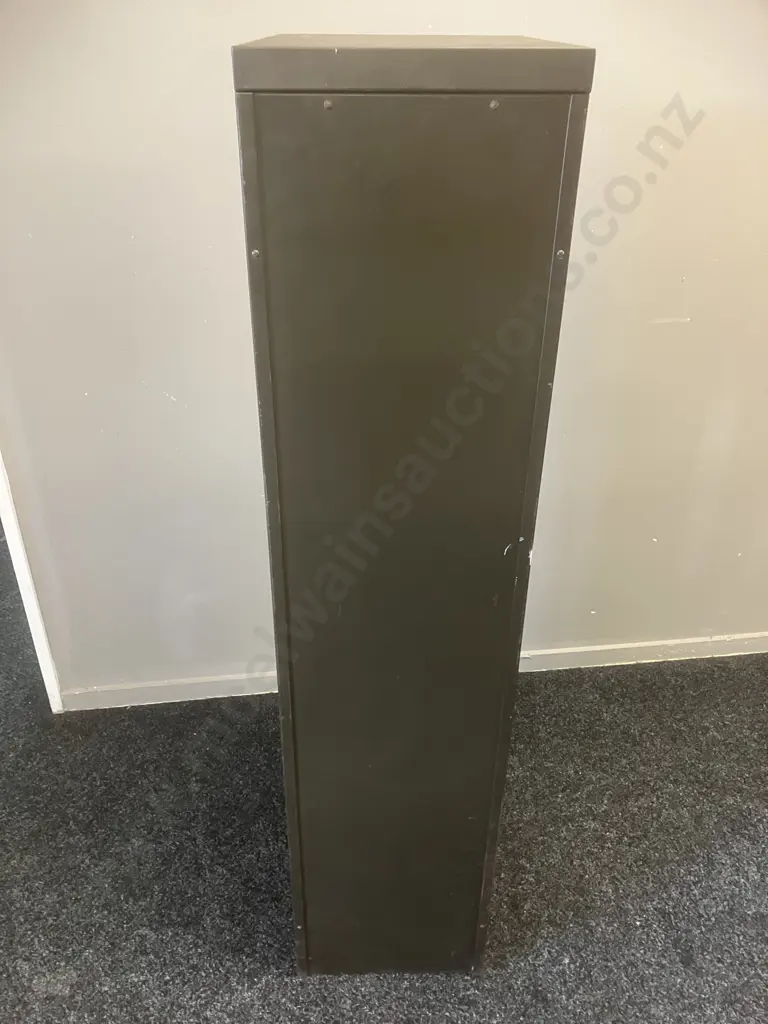 Steelcase Engineering Limited Metal 15 Drawer Unit, Brass Drawer Pull & Card Holders. H133 W30 D40cm Image 1++