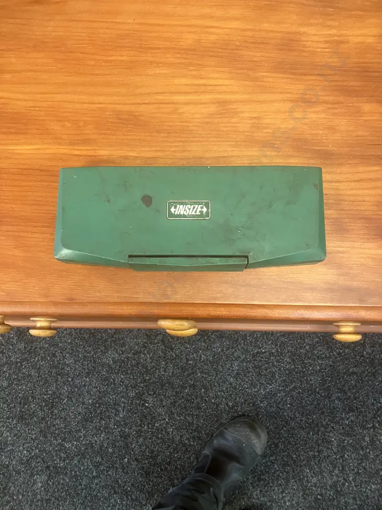 Insize 1112-150 : Digital Caliper, Range 0-150mm/ 0-6" In Case Image 1++