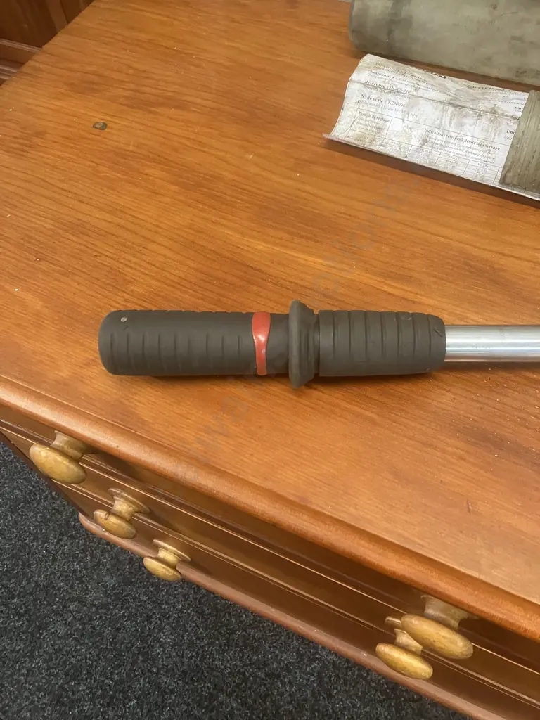 Facom S.208-340 1/2" Square Drive Torque Wrench, 6-340nm, Click Type With Protective Plastic Tube Image 1++