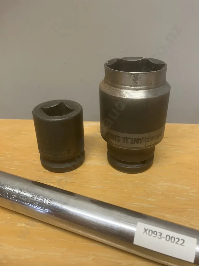 T&E Tools No25516 - 16" x 3/4" Drive Extn, King Tony 3/4" Cr-Mo Deep Impact Socket 38mm & Impact Square Budd Socket 21mm Image 1++