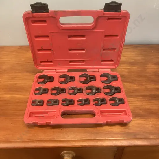 T&E Tools 3/8" Drive Metric Open-End Crowsfoot Wrenches, 10-26mm, 15 Piece Cr-Mo In Blow-Mould Case