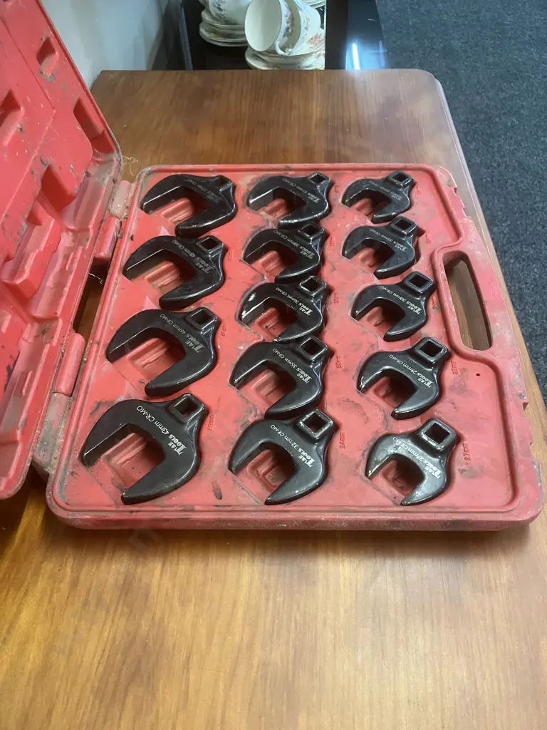 T&E Tools 1/2" Drive Metric Open-End Crowsfoot Wrenches, 27-50mm, 14 Piece Cr-Mo In Blow-Mould Case Image 1++