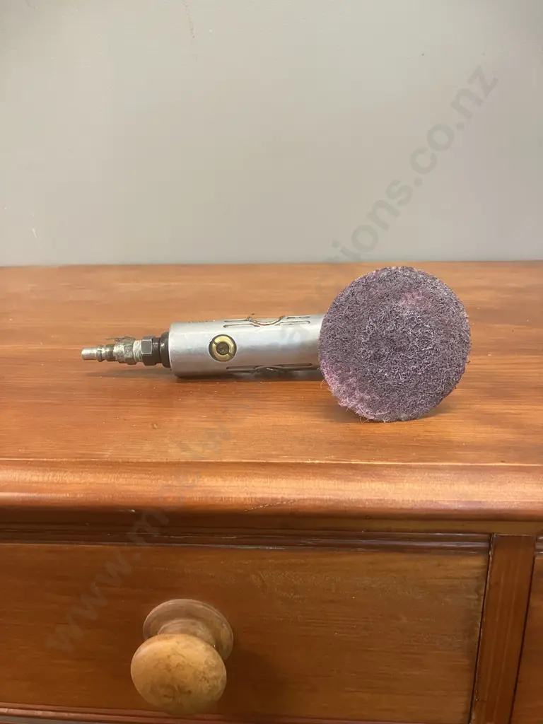 Wellmade Pnuematic Gearless Angle Die Grinder Image 1++