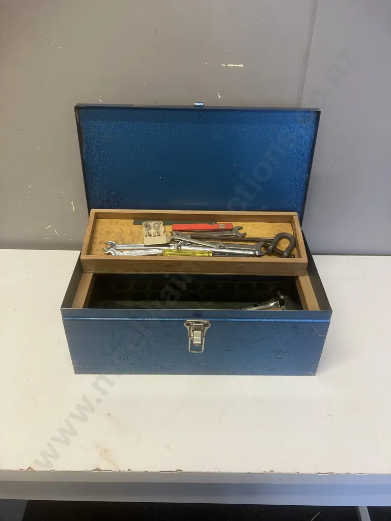 Vintage Bayer Tiguvon Spoton Metal Toolbox With Assorted Tools Image 1++