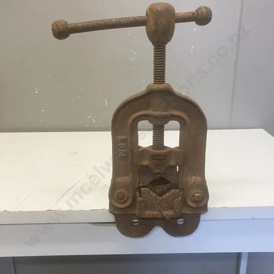 Vintage NO1 Pipe Vice