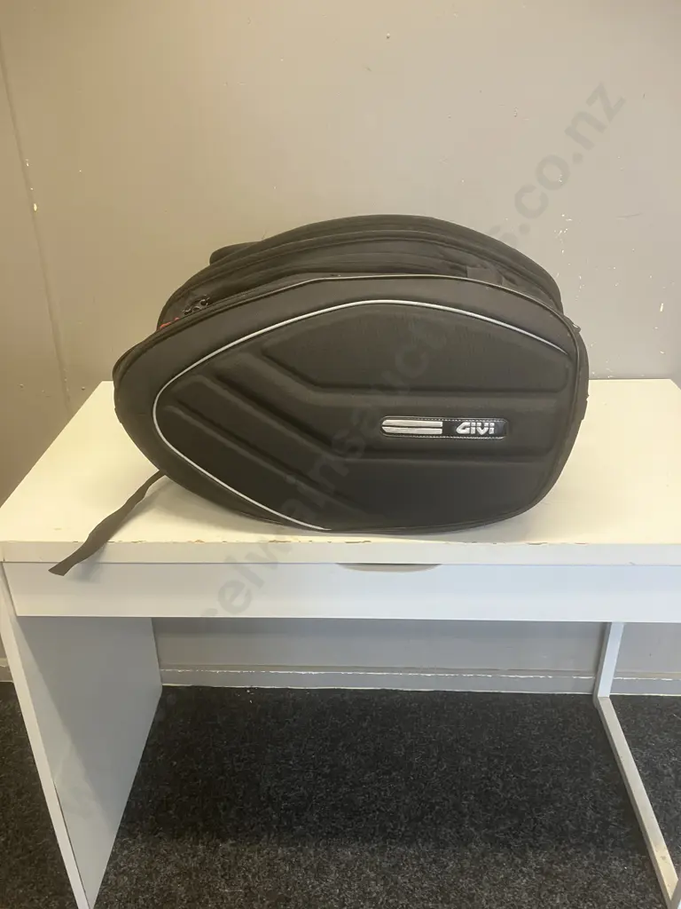 GIVI Saddle Bags Image 1++