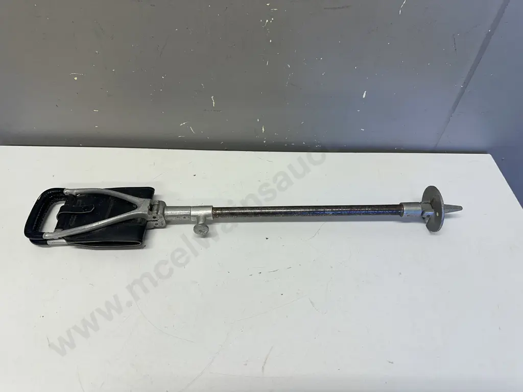 Vintage Folding Shooting Stick Seat Image 1++