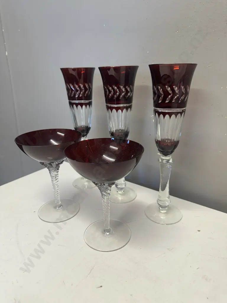 Ruby Red & Clear Glass Champagne Glasses Image 1++