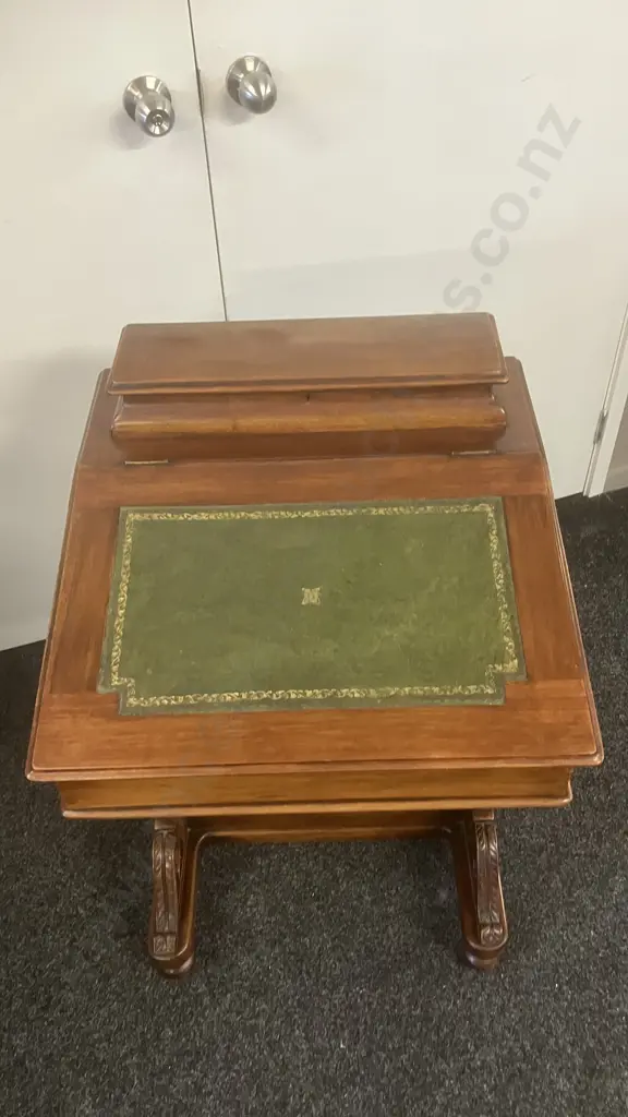 Stunning Carved Oak Victorian Style Davenport Desk With Key, 4 Drawers RHS. H88 W57.5 D56 Image 1++