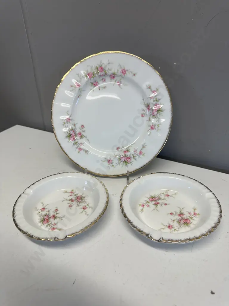 Vintage Paragon Victoriana Rose Plate & Ashtrays x2 Image 1++