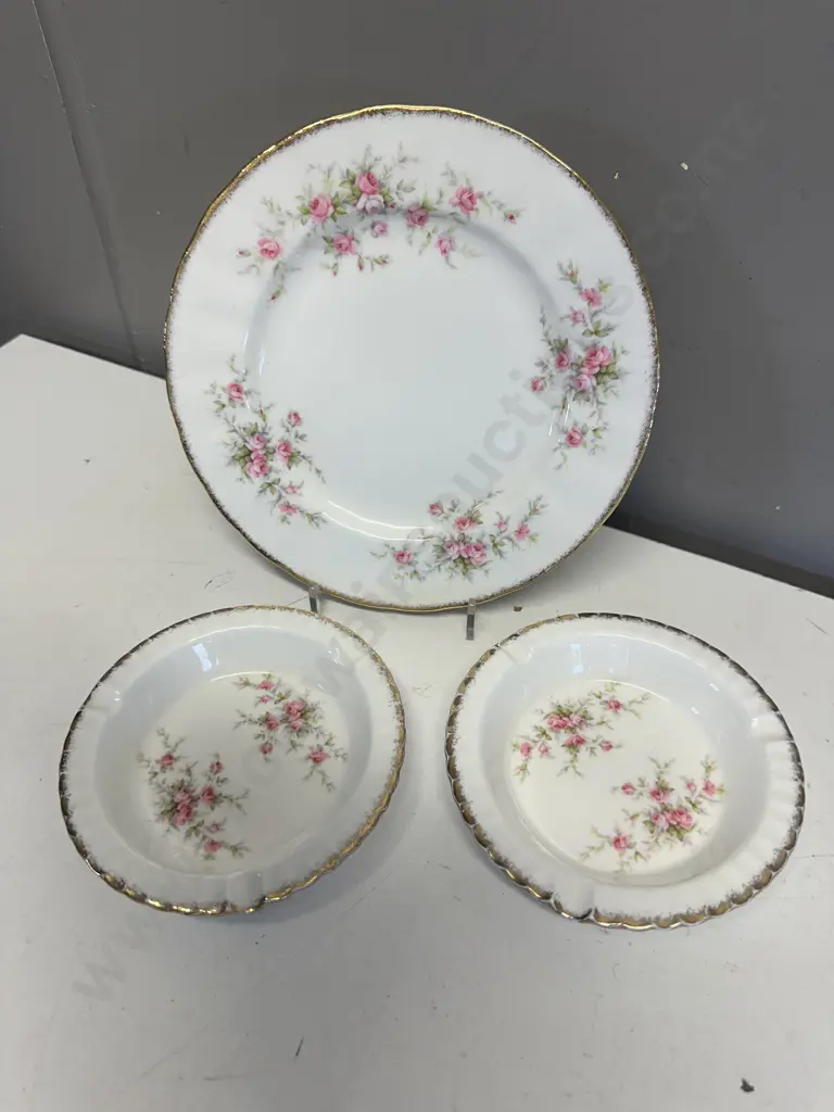 Vintage Paragon Victoriana Rose Plate & Ashtrays x2 Image 1++