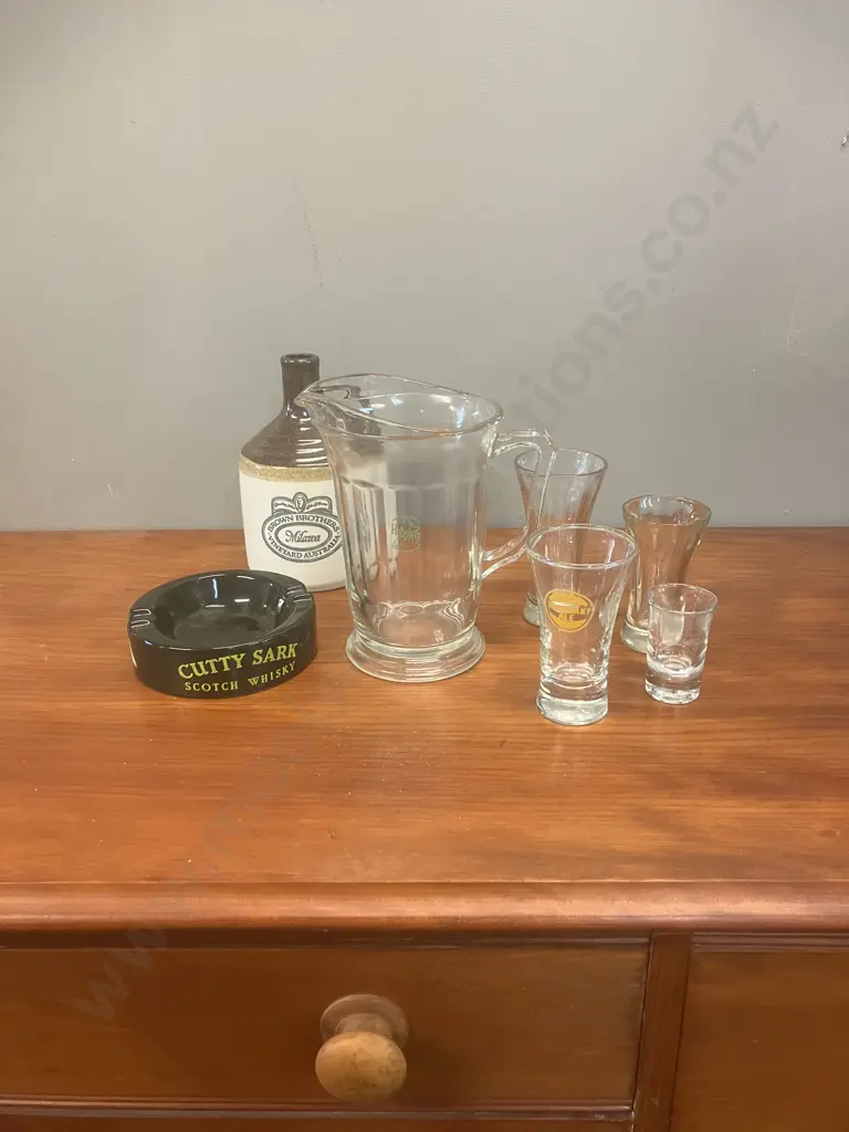 H+A+N+Z NZ Glass Beer Jug, Brown Brothers Milawa Vineyard Pottery Decanter, Wade CUTTY SARK Ashtray, Glasses Image 1++
