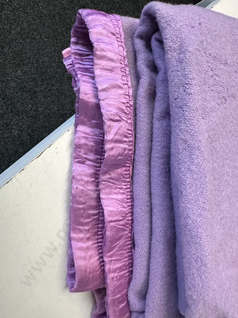 Vintage Single Chateau Woollen Blankets Purple (as found) Image 1++