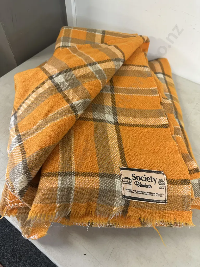 Pair Of Vintage Society Blankets Orange/BrownTones Vintage Condition Image 1++