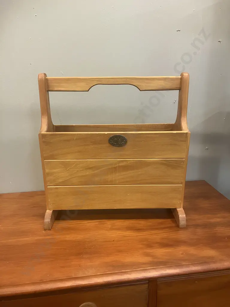 'Country Heritage' Badged Wooden Magazine Rack. H44 W42 D18cm Image 1++