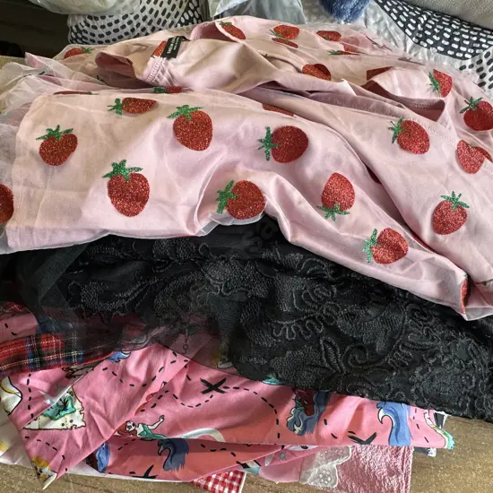 Ladies Near New Dresses Assorted Sizes Ranging From 16-20