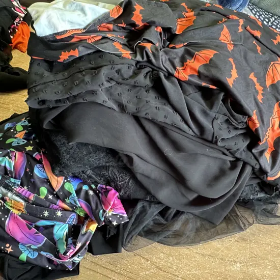 Ladies Near New Dresses Assorted Sizes Ranging From 16-20