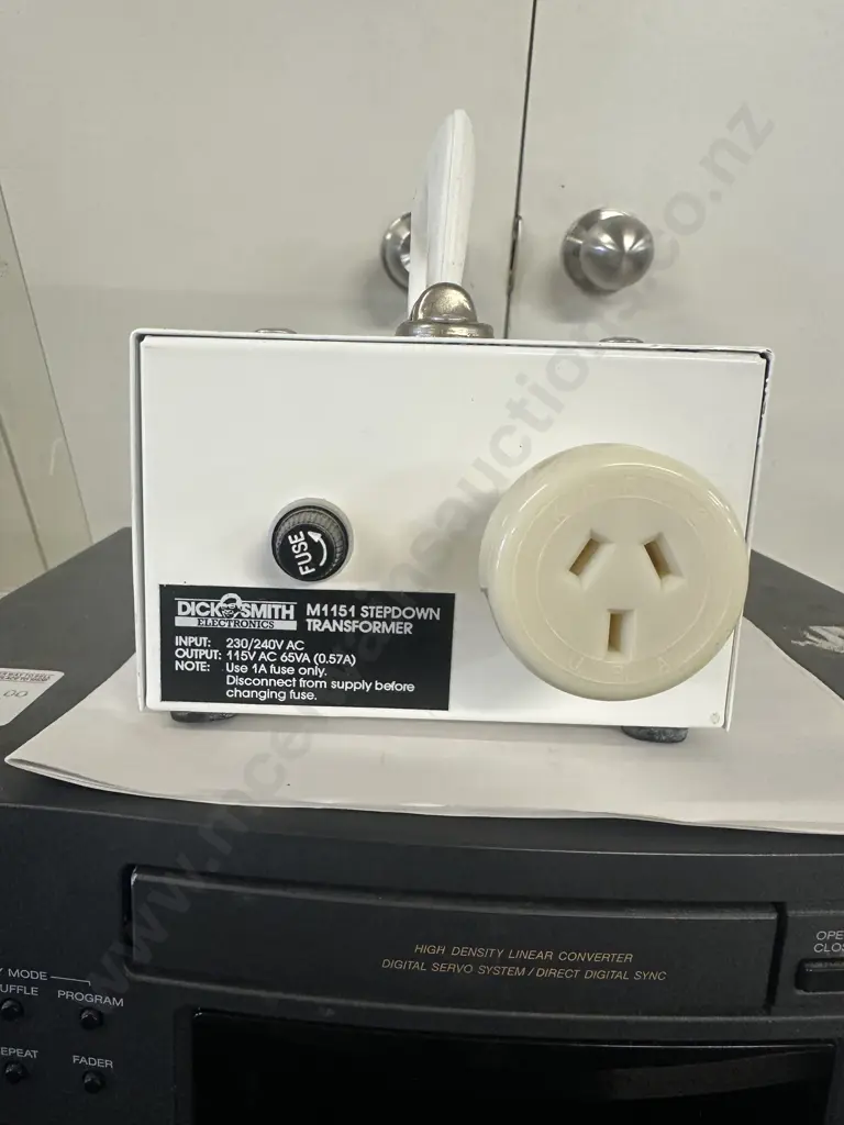 Nakamichi MI-2 Cassette Deck, Fenco Direct Drive Turntable RP-3500, Dick Smith Stepdown Transformer & Sony Disc Player Image 1++