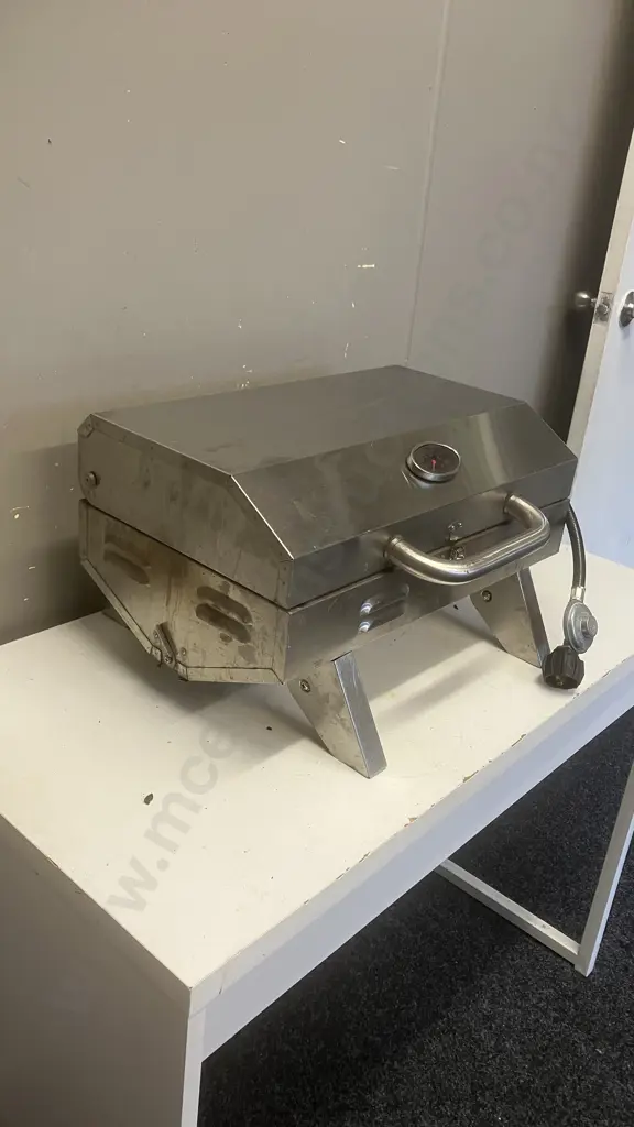 Jumbuck Portable BBQ - JB152-002 Image 1++