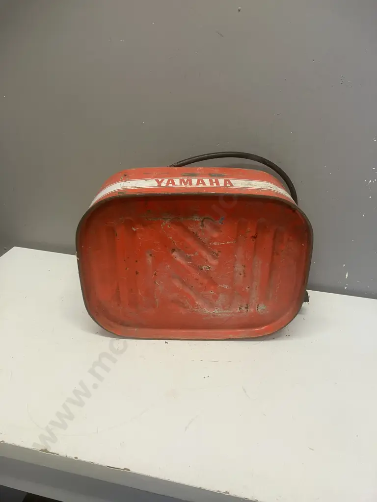 Yamaha 12 Litre Tote Tank Image 1++