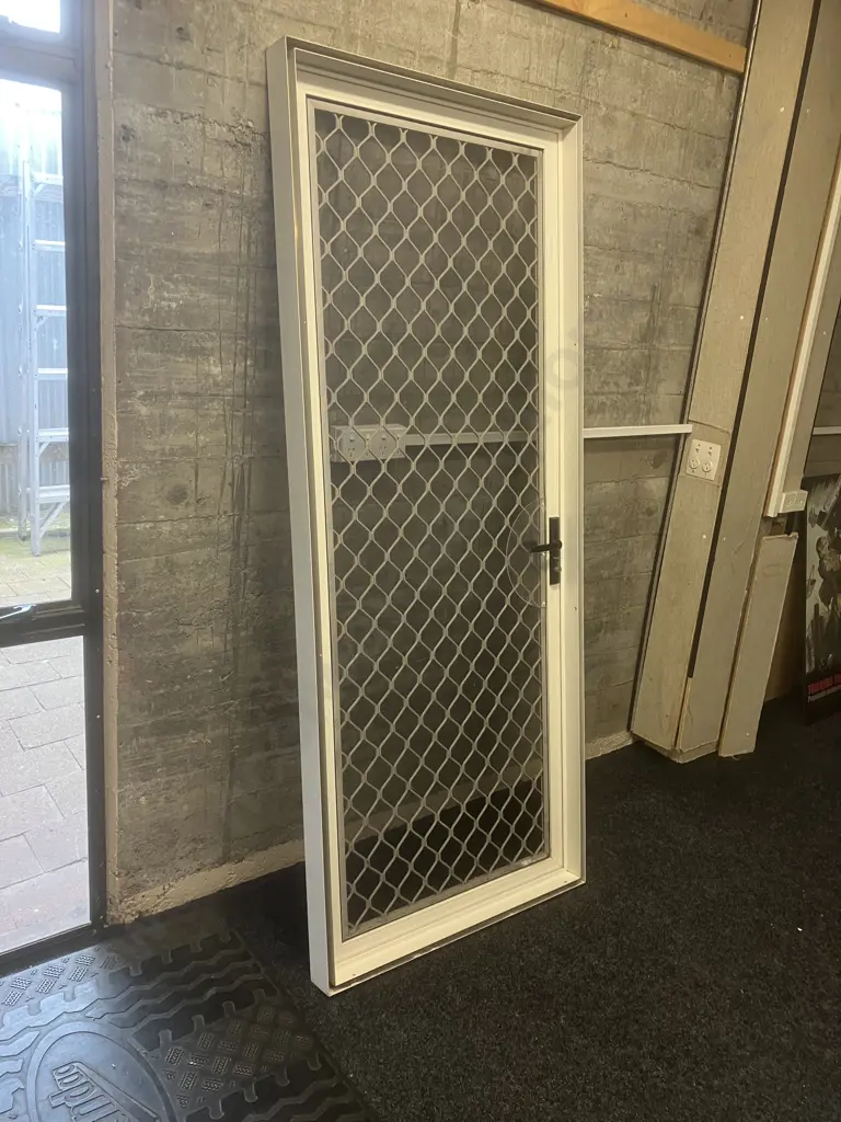 Screen Door - White Aluminum Frame. H199.53 W82.5 D8cm  With Key Image 1++