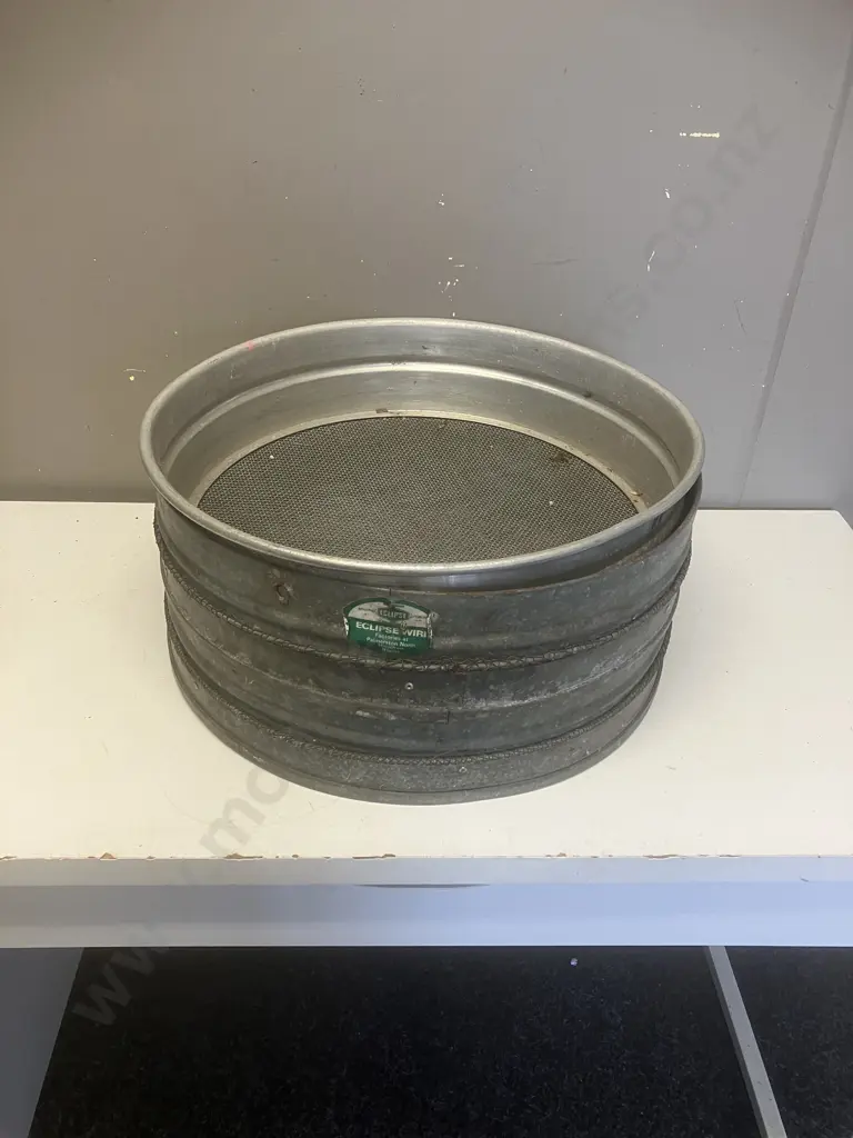 Eclipse Wire Drum Sieve. 21 x 47cm Image 1++