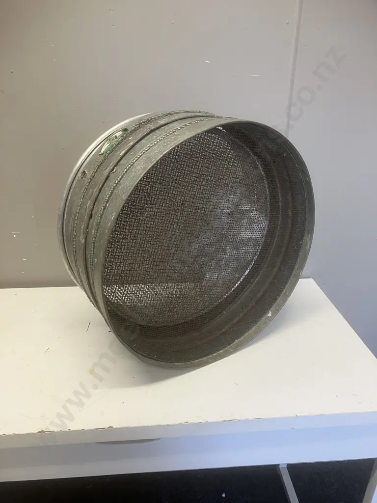 Eclipse Wire Drum Sieve. 21 x 47cm Image 1++