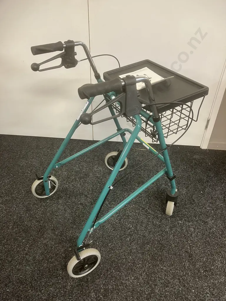 Cubro Pacer Walking Frame With User Guide Image 1++