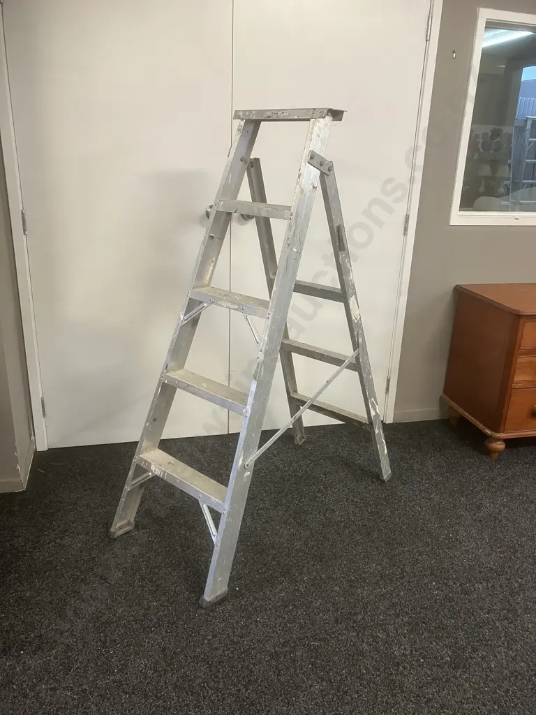 Alco Homemaster Aluminum Combination Step / Extension Ladder. 2.1m - 3.9m Image 1++