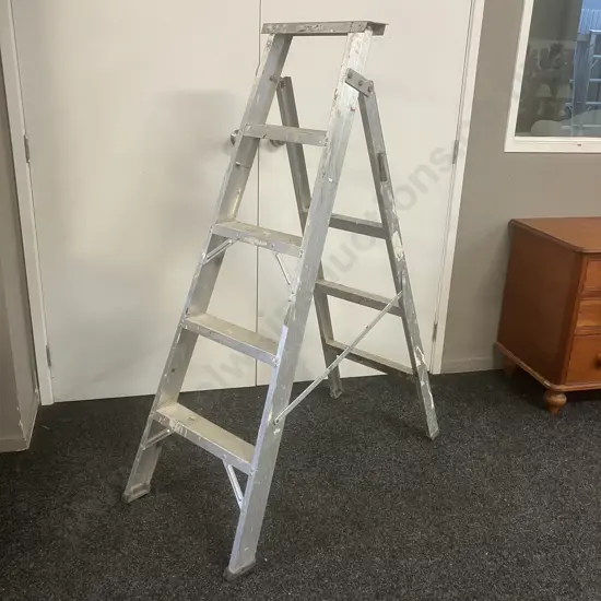 Alco Homemaster Aluminum Combination Step / Extension Ladder. 2.1m - 3.9m