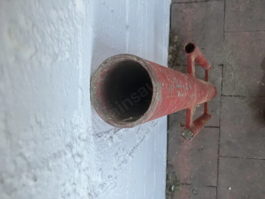 Red Steel Standard Driver. 71cm, 5cm Internal Measurement Image 1++