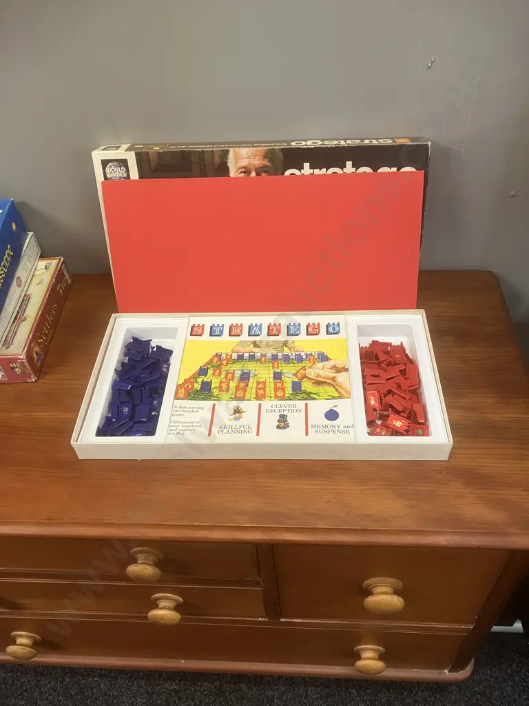 Carcassonne Board Game 2000, Settlers of Catan #483,Stratego 1975 Board Game, TABVLA The Roman Game Oxford Image 1++