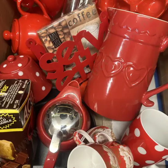 Box Lot Of Tea Ware Including Maxwell Willams, Chasseur Etc