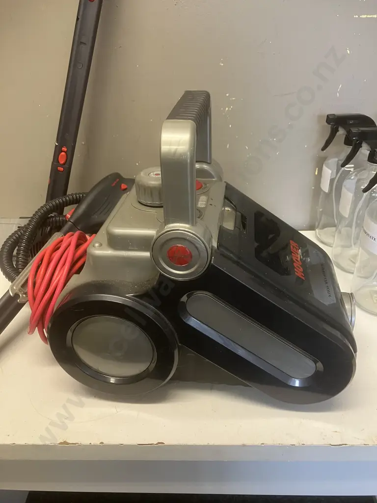 Hoover Model Heritage 5650 Multi Steamer With 6 Glass Spray Bottles Image 1++