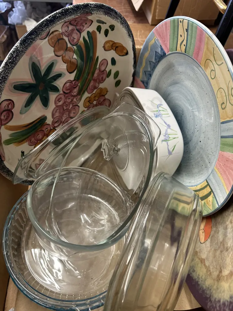 Box Lot Of Platters, Glass Cook Ware Etc Image 1++