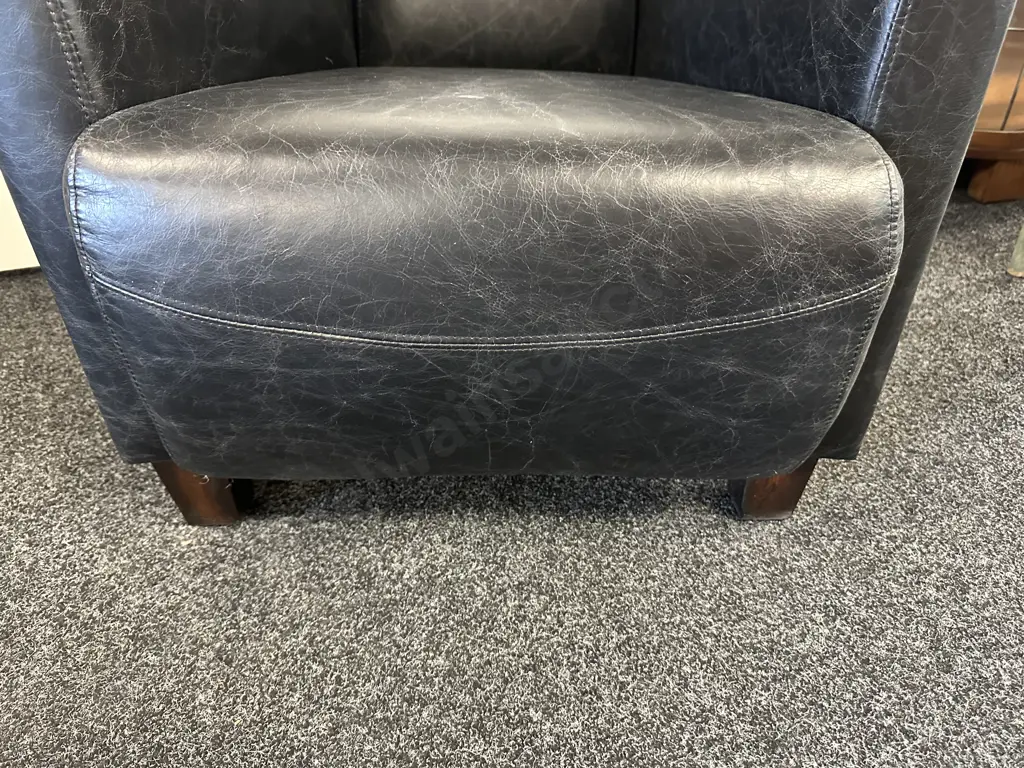 Modernist Black Leather Chair 'Artsome' Imported By Rembrant Image 1++