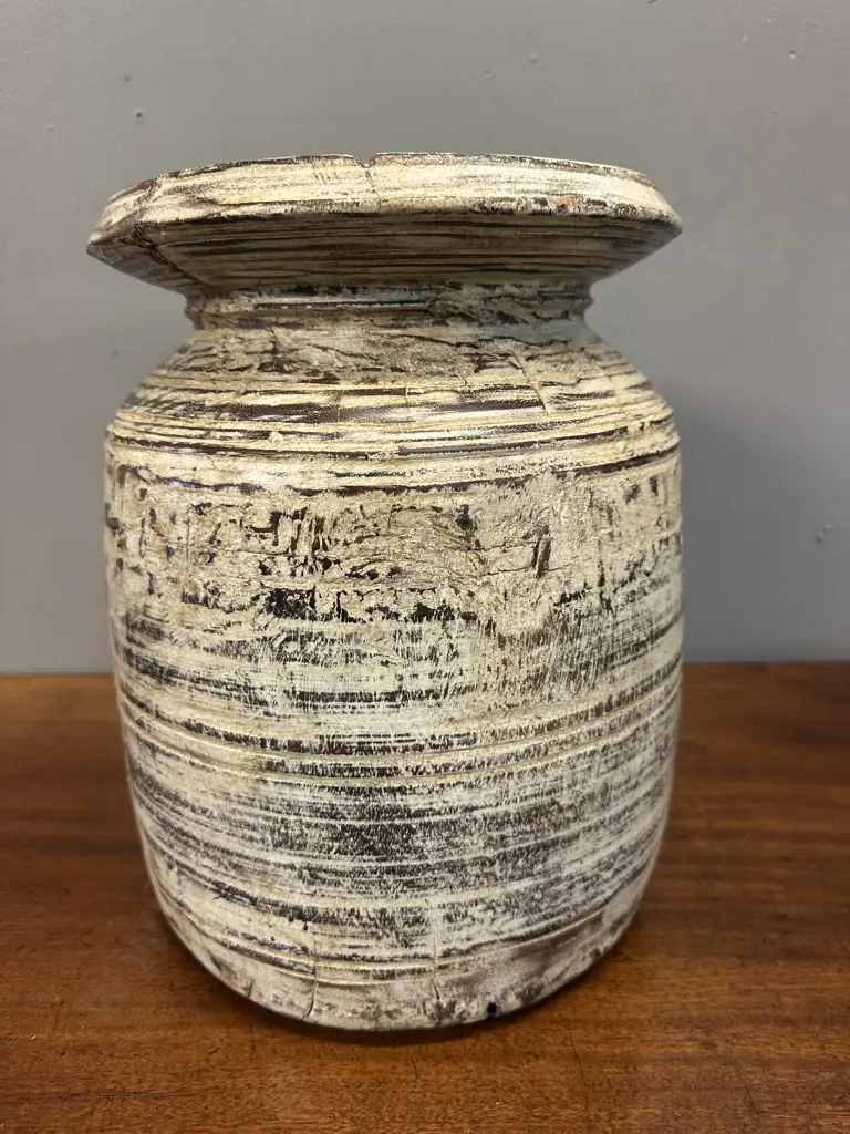 Wooden Pot - Whitewash. 33 x 25cm Image 1++