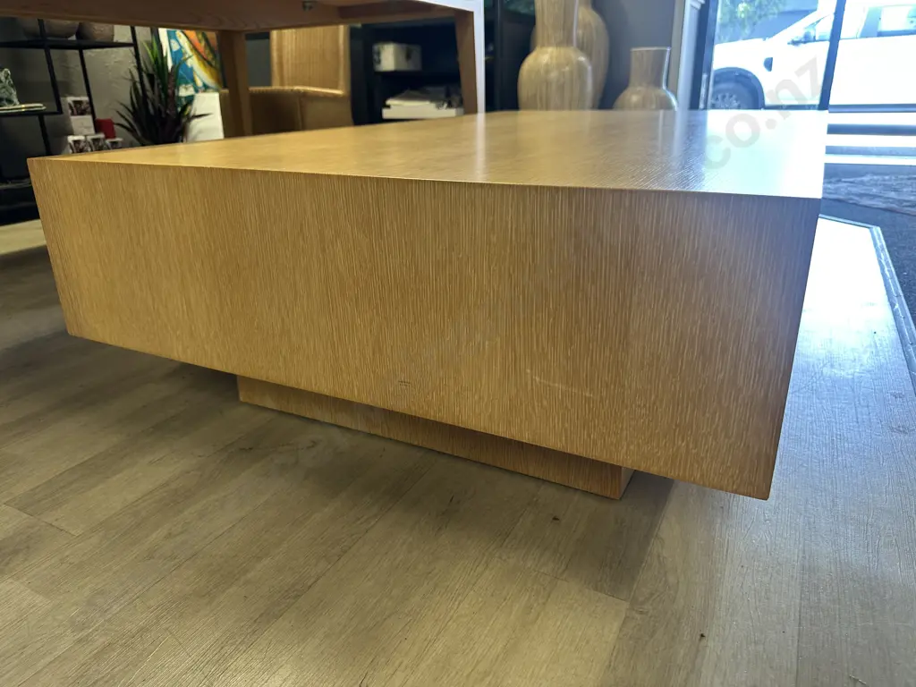 Apartmento Minimalist Coffee Table H39,L150,D90cm. Image 1++