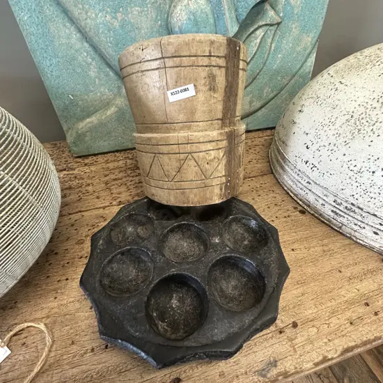 Vintage Wooden Mortar Pot. 20 x 19cm & Decorative Egg Shape Plate
