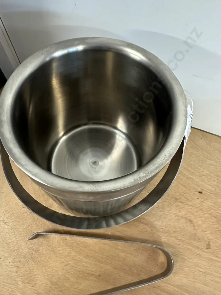Metal Ice Bucket With Tongs Image 1++