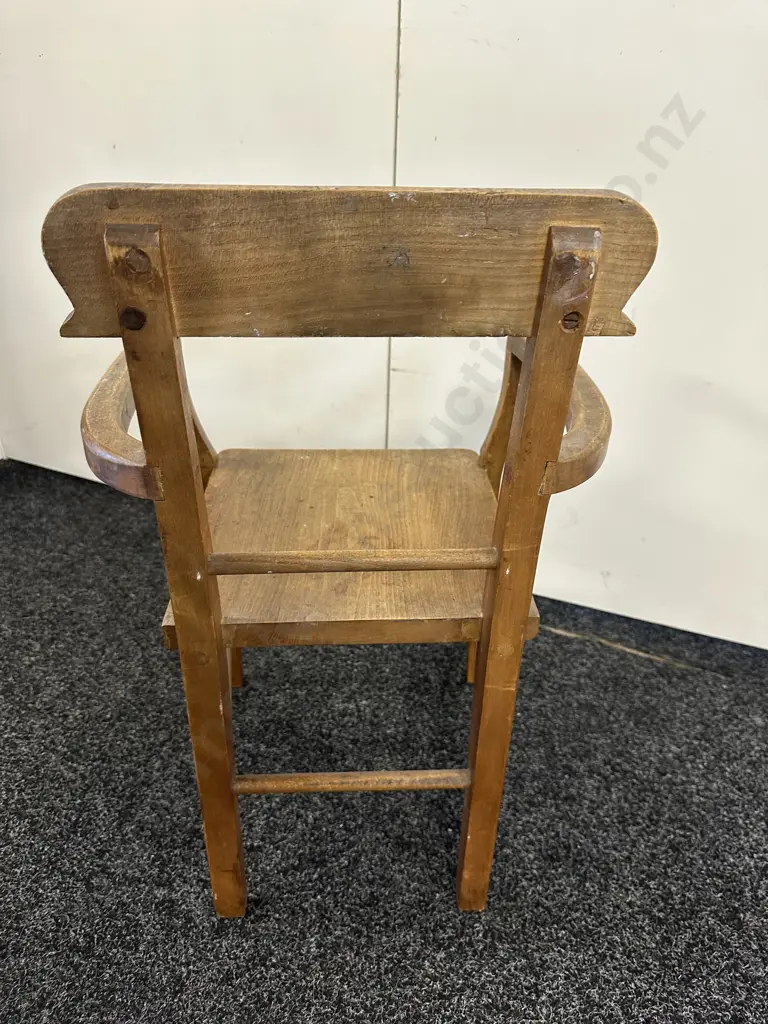 Antique Armed Childrens Chair Image 1++