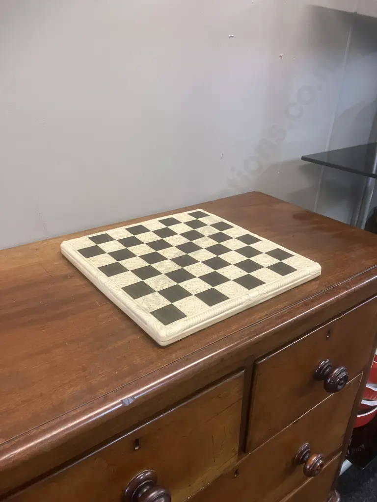 Vintage Crisan Craft Takaka Marble Chess Board - New Zealand Made. 32.5 x 33cm Image 1++