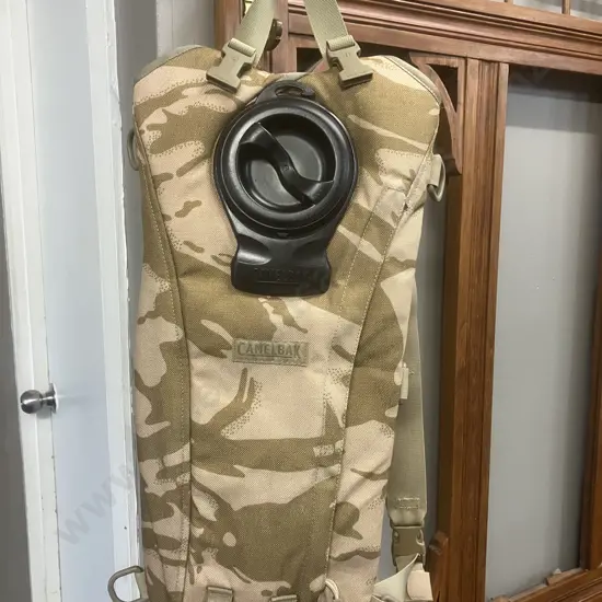 CamelBak Maximum Gear 2L 70oz Desert Camo Water Hydration Pack With Bladder