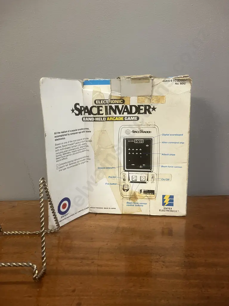 Entex Handheld Space Invader Game With Original Box & Instructions (1980), Model# 6012, LED, Needs 6 AA Batteries, Image 1++