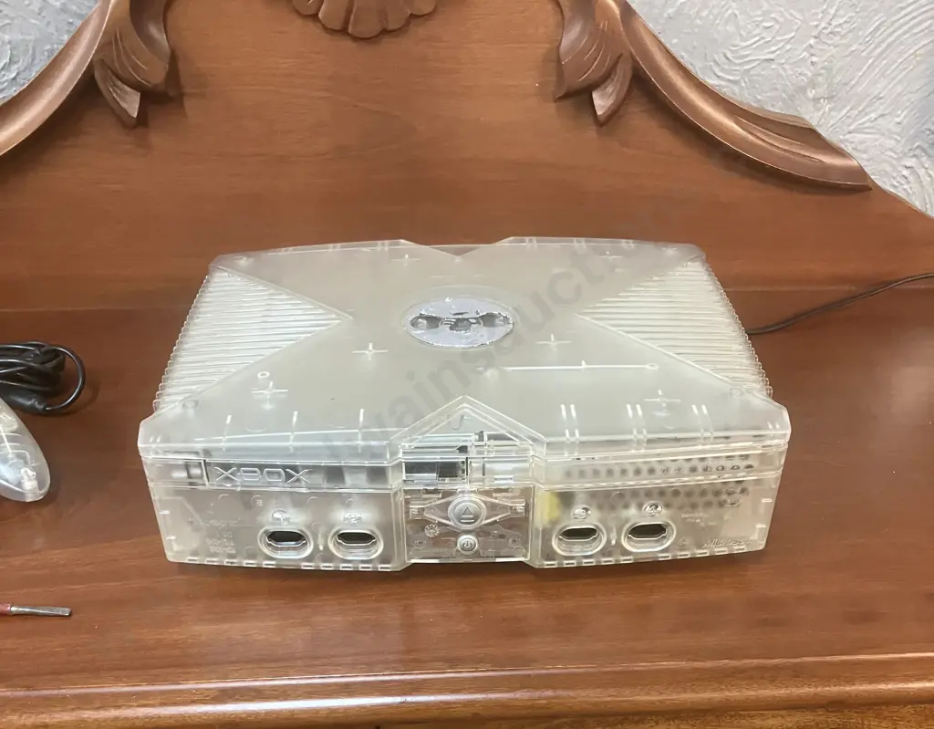 Xbox Console (Crystal Limited Edition) 2004 (Tray Not Functioning) Image 1++