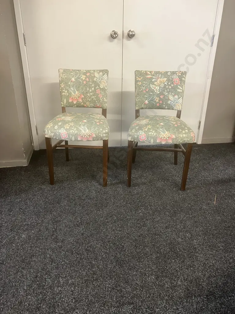 Pair of Oak Side Dining Chairs In Floral Upholstery Image 1++