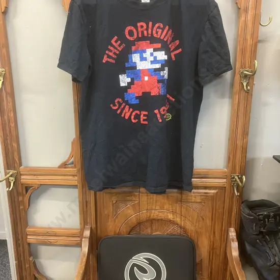 Vintage Rip Curl Laptop Sleeve, Nintendo Mario The Original Since 1981 Size L T-Shirt