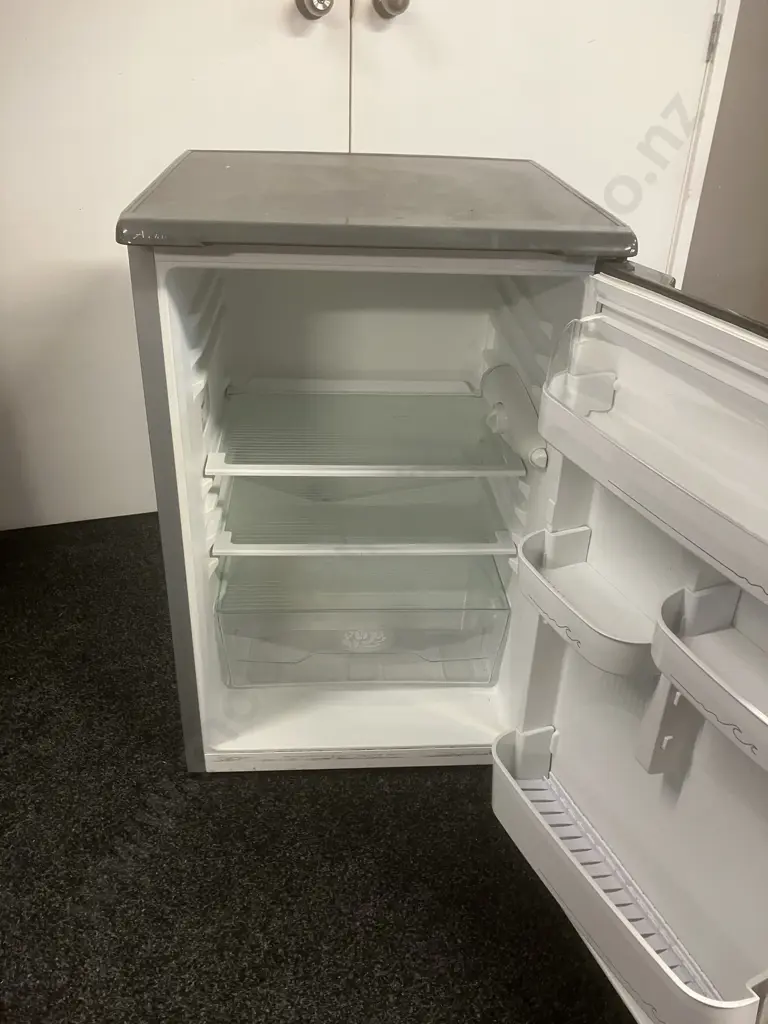 Beko LSA 426 S 144 Litre Fridge Image 1++